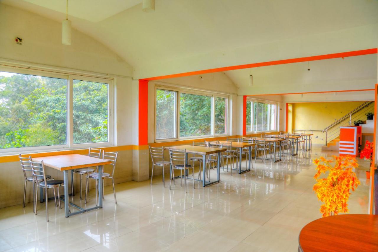Hotel Jk Grand Yercaud Bagian luar foto