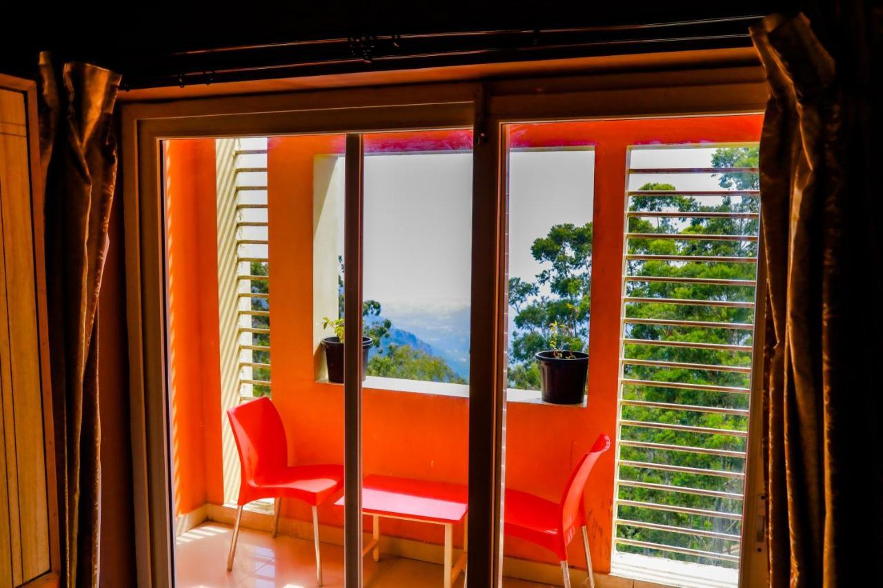 Hotel Jk Grand Yercaud Bagian luar foto