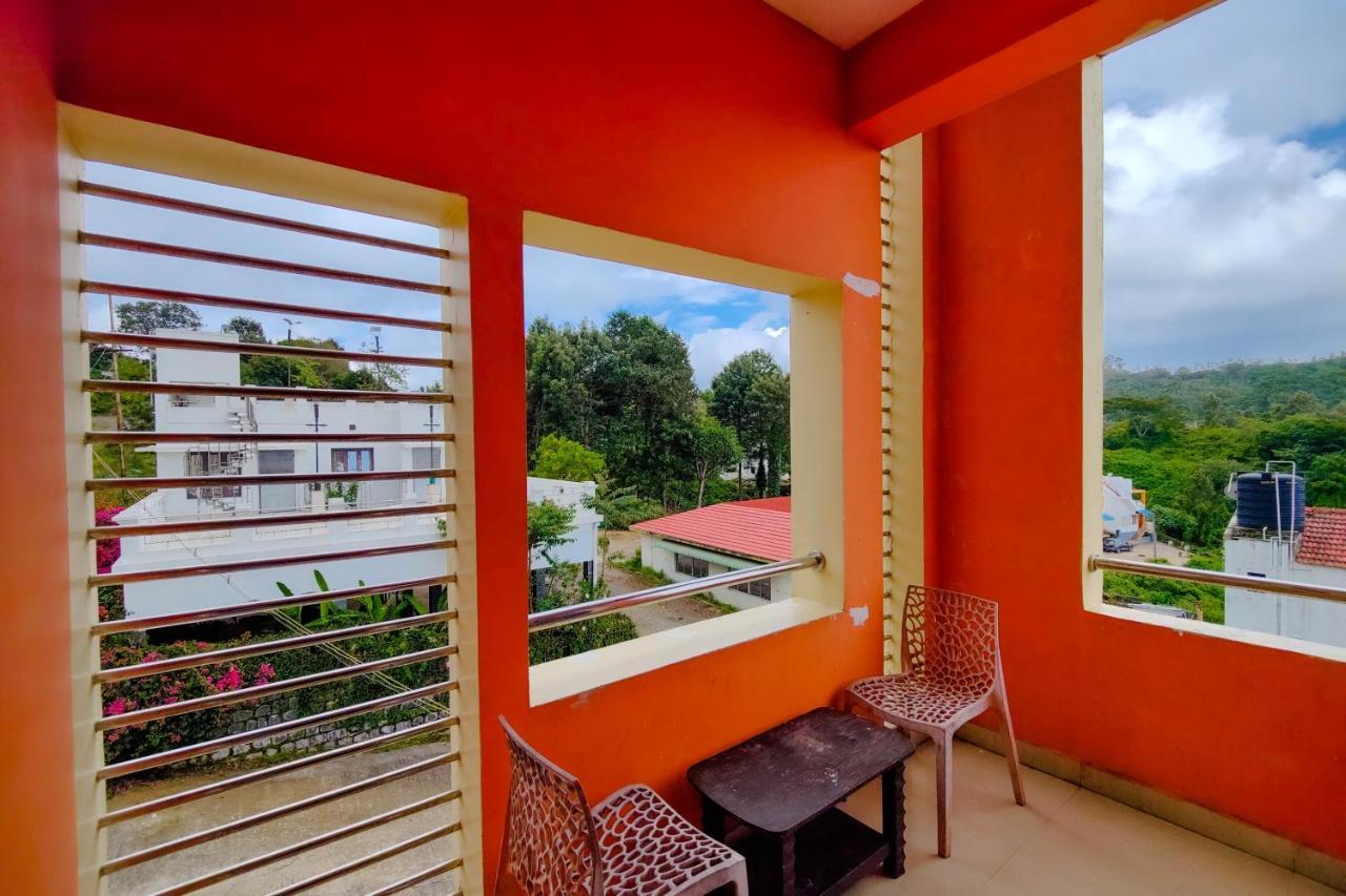 Hotel Jk Grand Yercaud Bagian luar foto