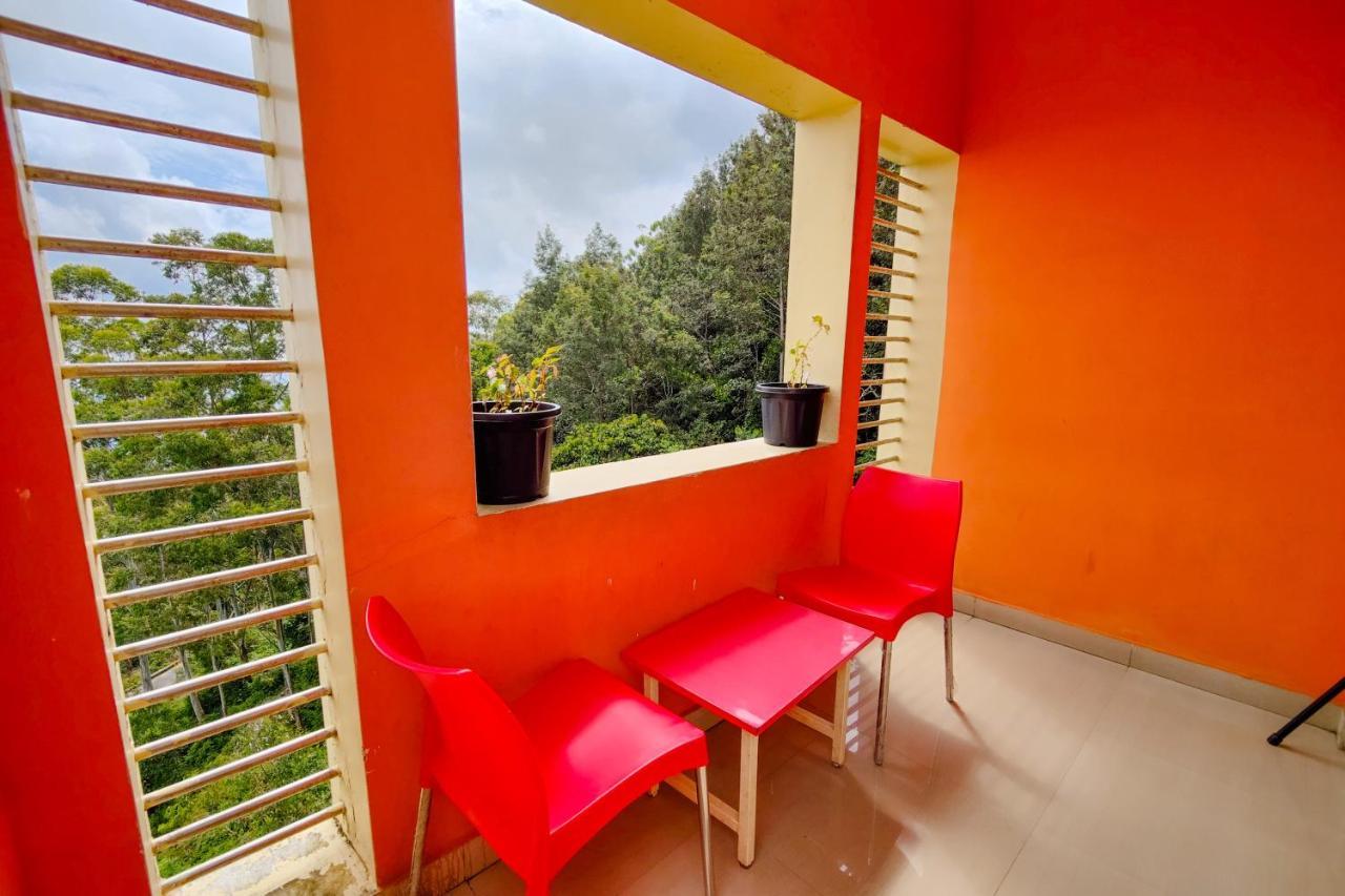 Hotel Jk Grand Yercaud Bagian luar foto