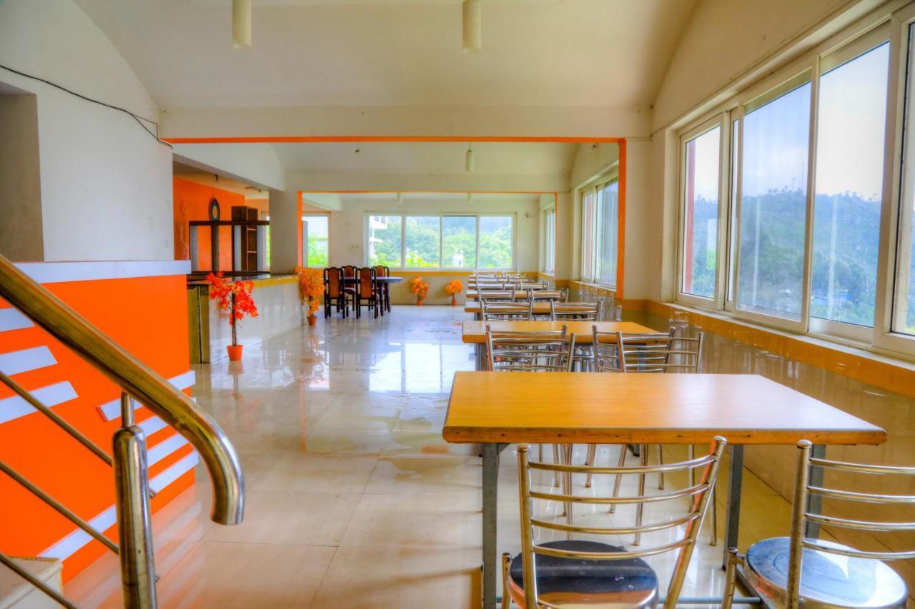 Hotel Jk Grand Yercaud Bagian luar foto