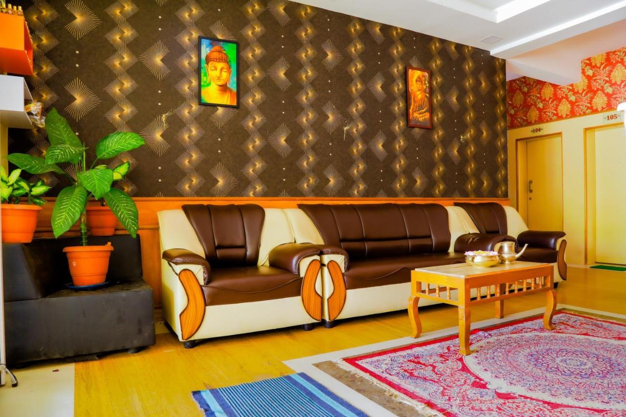 Hotel Jk Grand Yercaud Bagian luar foto