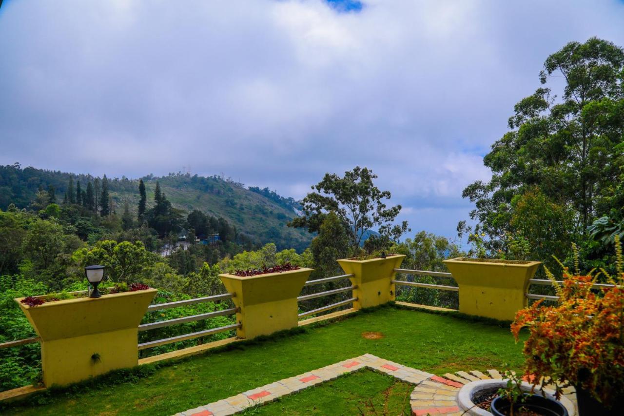 Hotel Jk Grand Yercaud Bagian luar foto