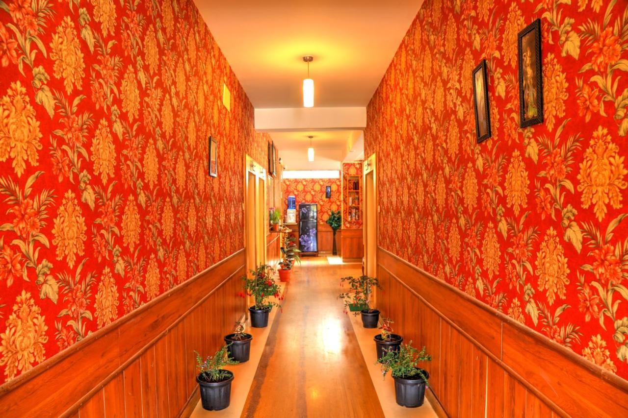 Hotel Jk Grand Yercaud Bagian luar foto