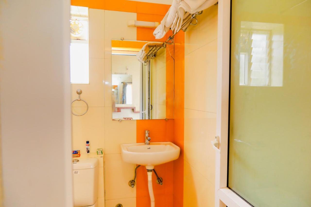Hotel Jk Grand Yercaud Bagian luar foto