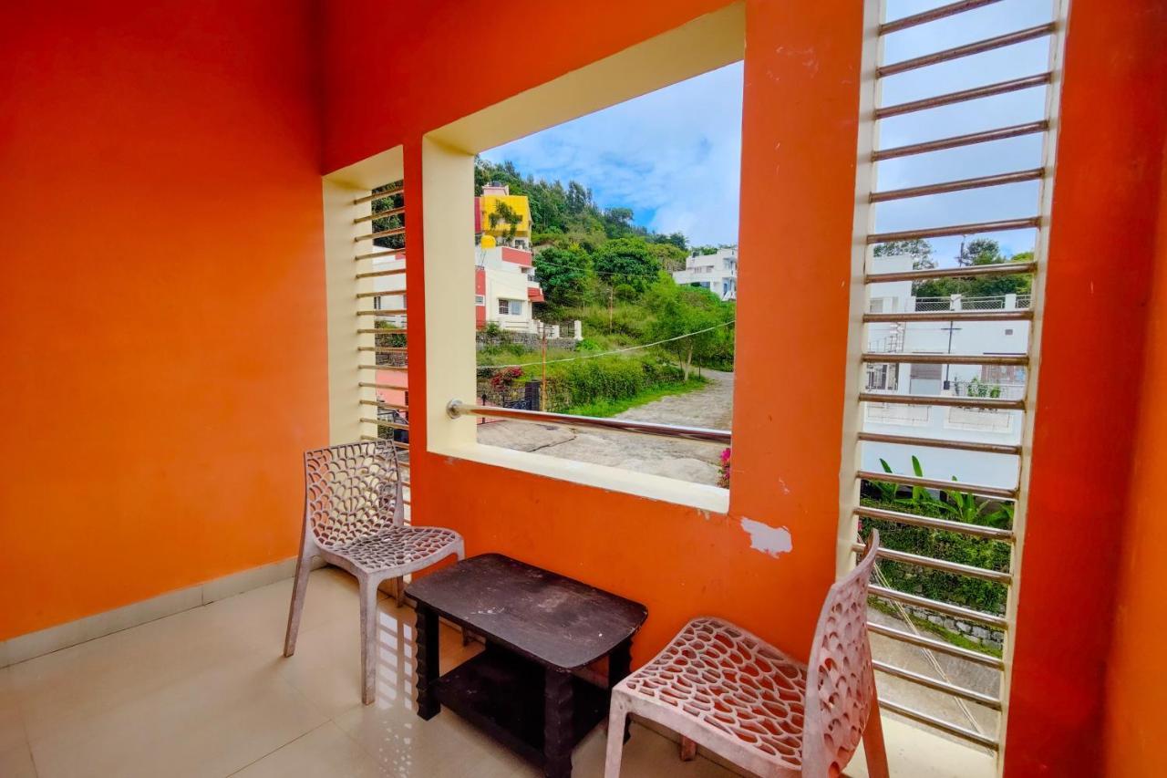 Hotel Jk Grand Yercaud Bagian luar foto