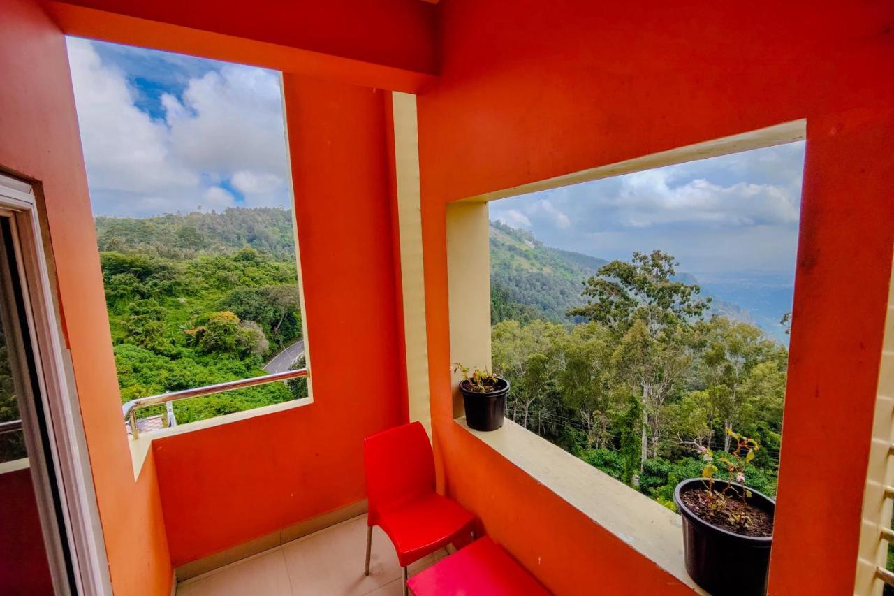Hotel Jk Grand Yercaud Bagian luar foto